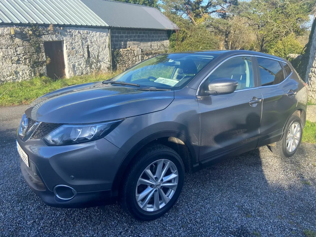 Nissan Qashqai 2015 Acenta Premium - Image 2