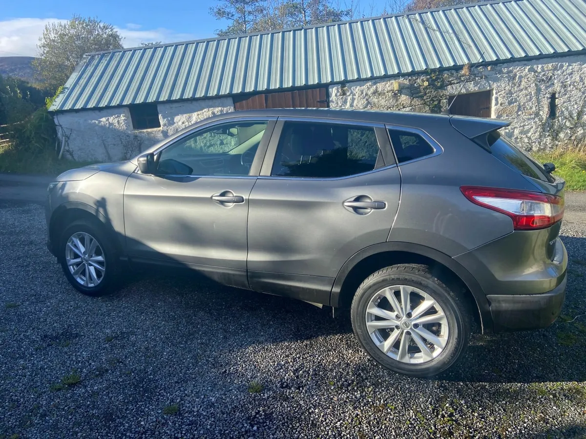 Nissan Qashqai 2015 Acenta Premium - Image 3