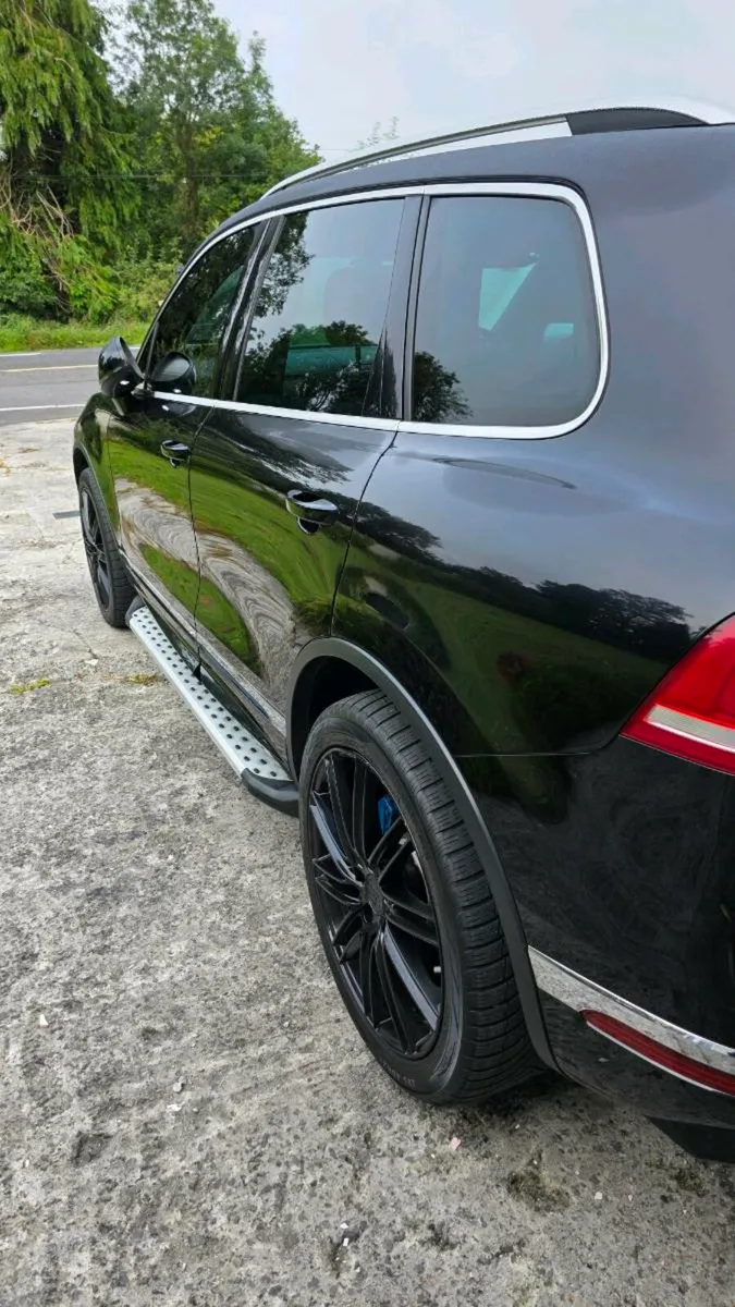 Volkswagen toureg 3liter v6 r line - Image 4