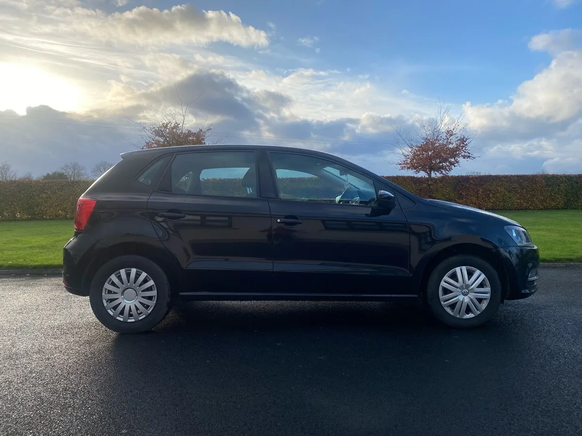142 Volkswagen Polo 1.0L Petrol - Image 1