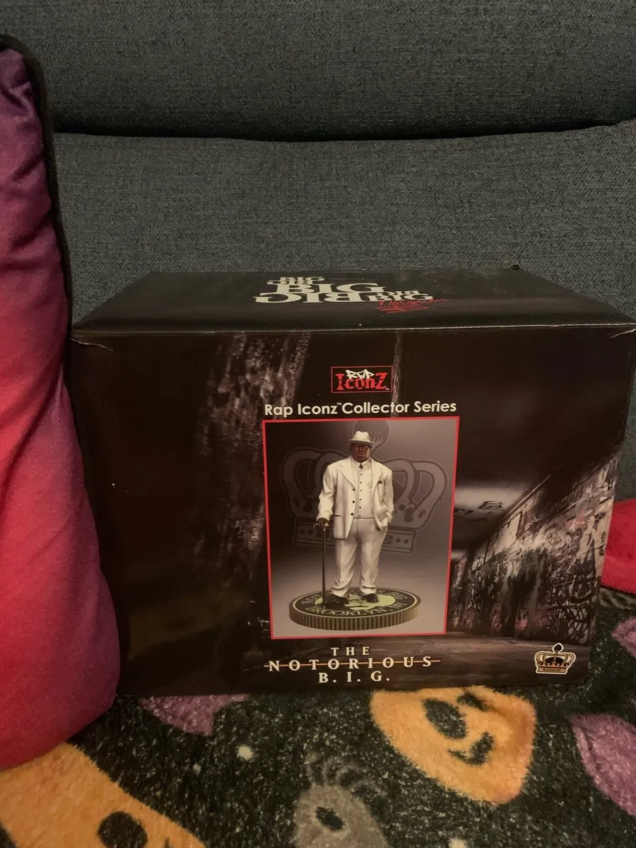 Biggie  small figure new - Image 4