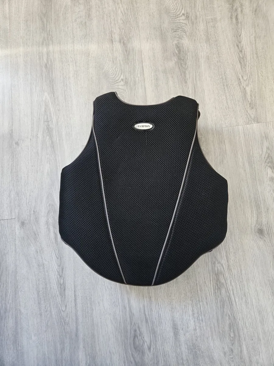 Horse Riding Gear 7-9yrs - Image 4