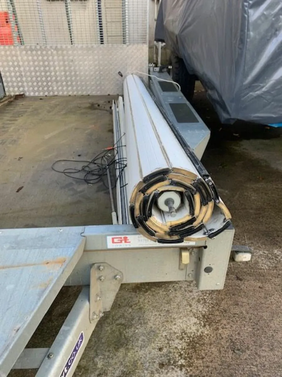 Garage Insulated Roller Door - Image 2