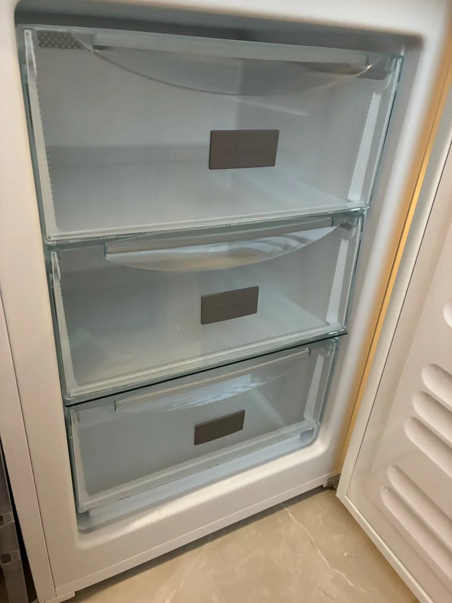 Under counter freezer ,never used - Image 3