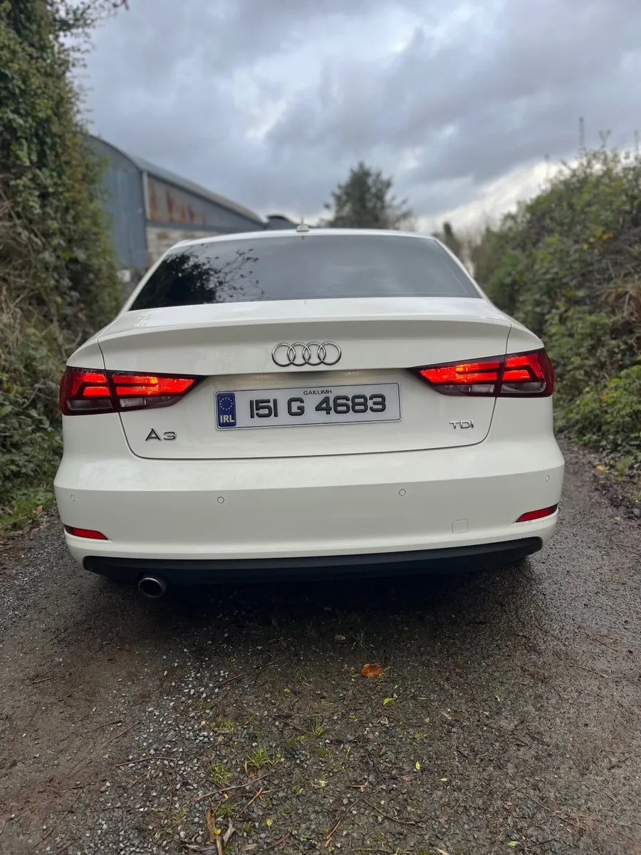 Audi A3 2015 - Image 2
