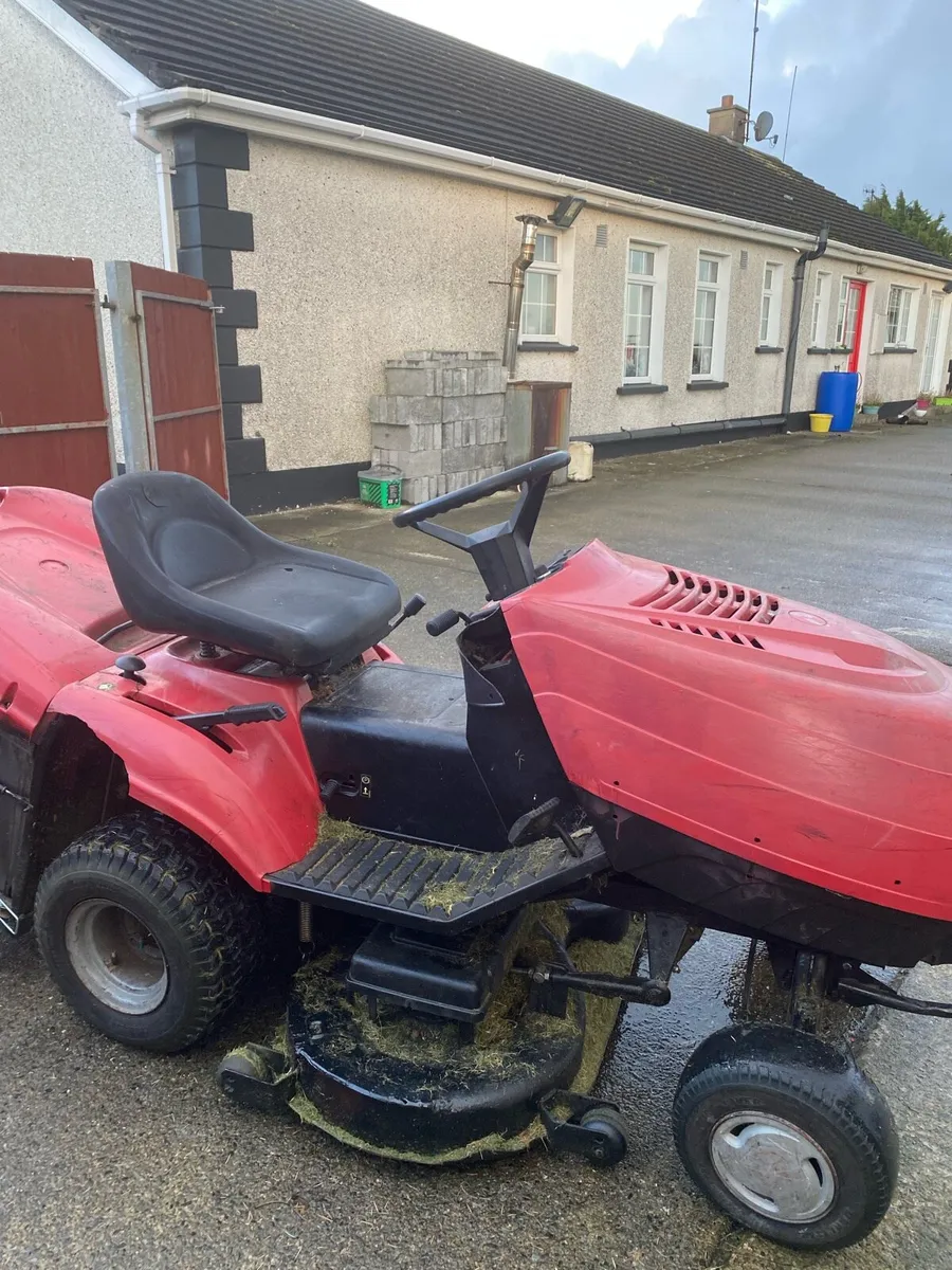 Ride on lawnmower - Image 3