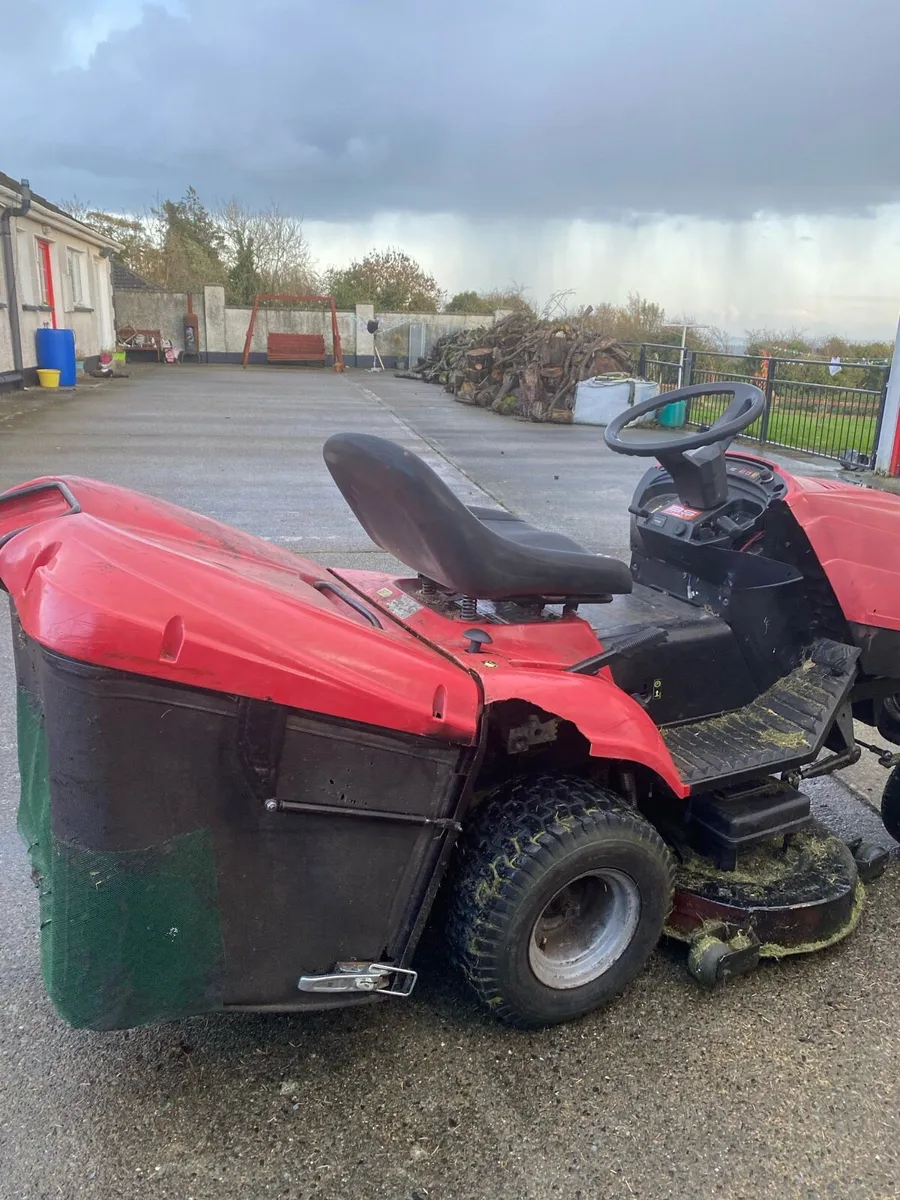 Ride on lawnmower - Image 4