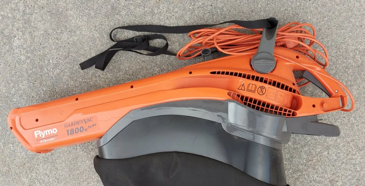 Flymo Leaf Blower / Vacuum / Mulcher 1800W - Image 2