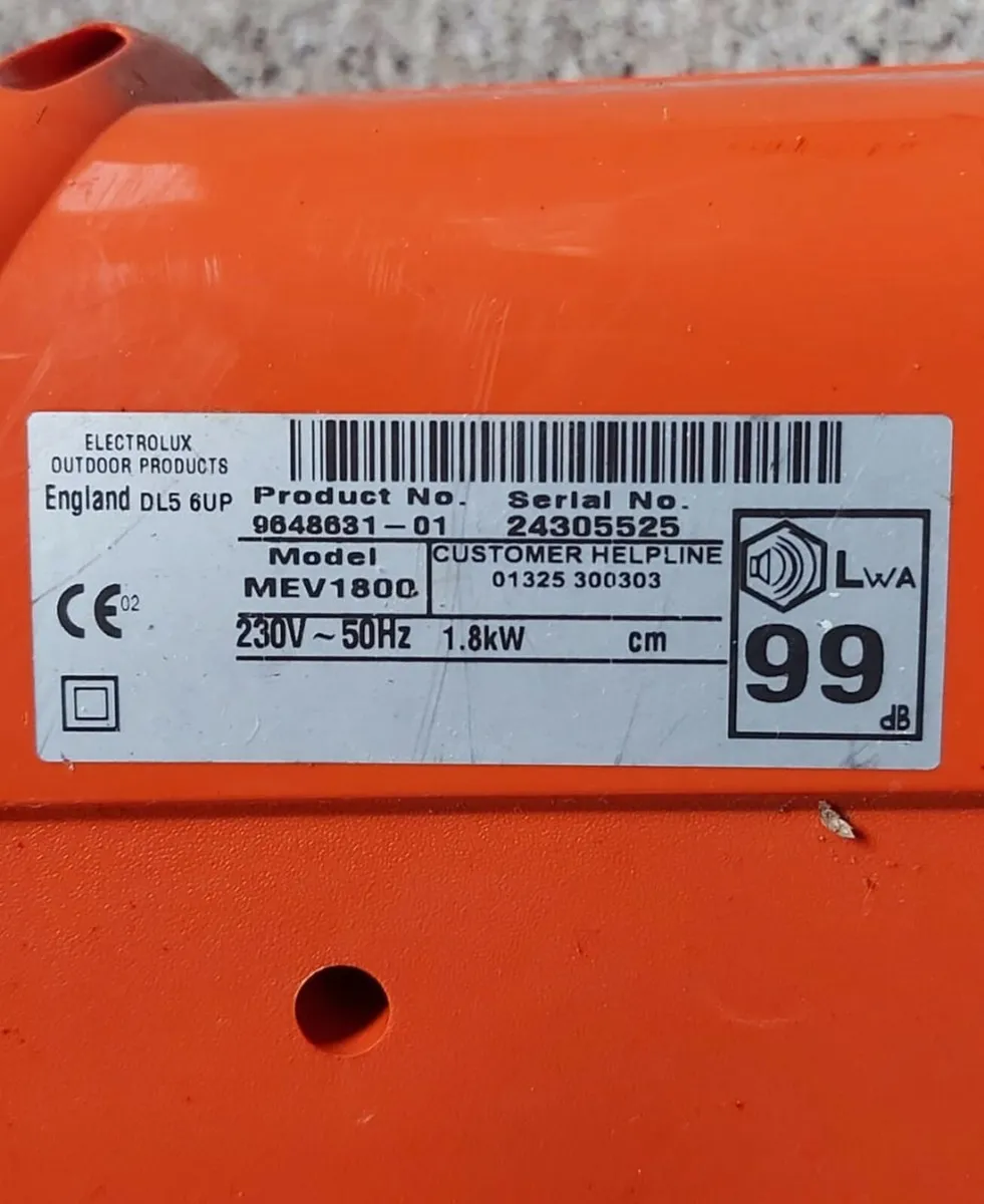 Flymo Leaf Blower / Vacuum / Mulcher 1800W - Image 4