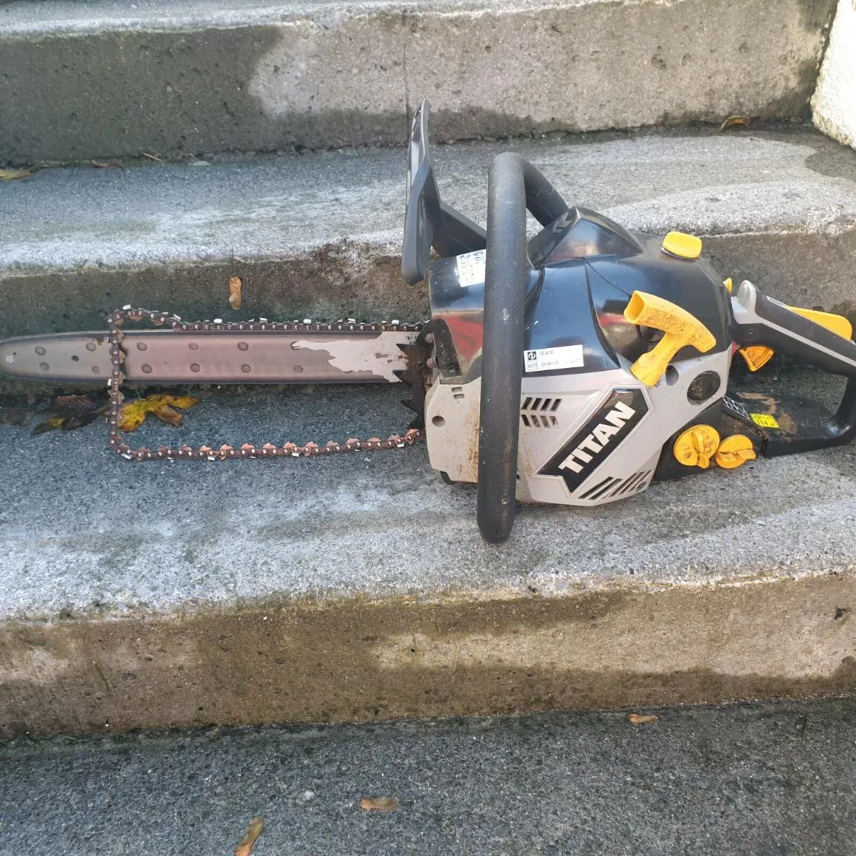 PETROL CHAINSAW - Image 1