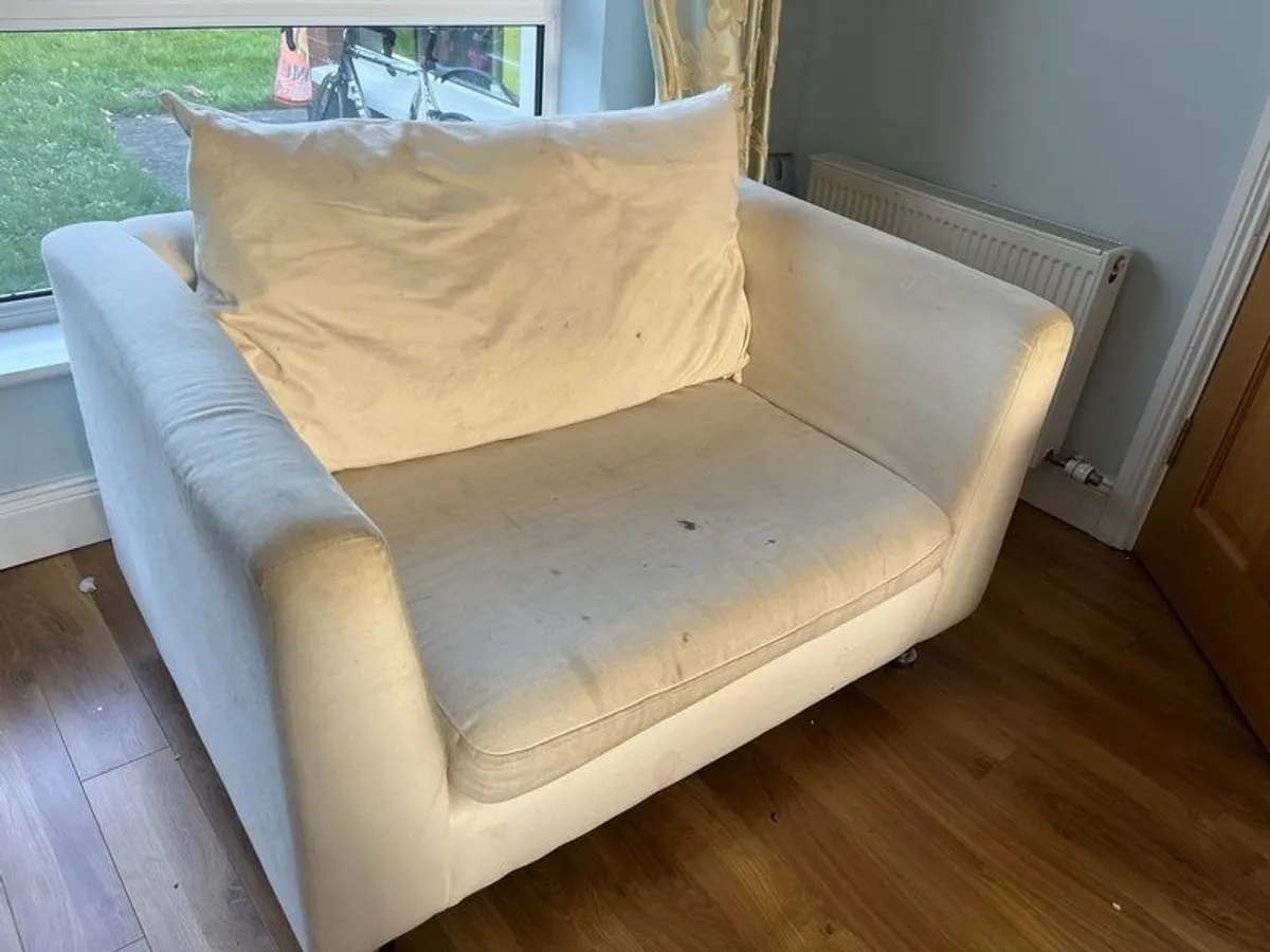 Sits sofa suite: L shaped sofa and matching 1.5 seater - Image 3