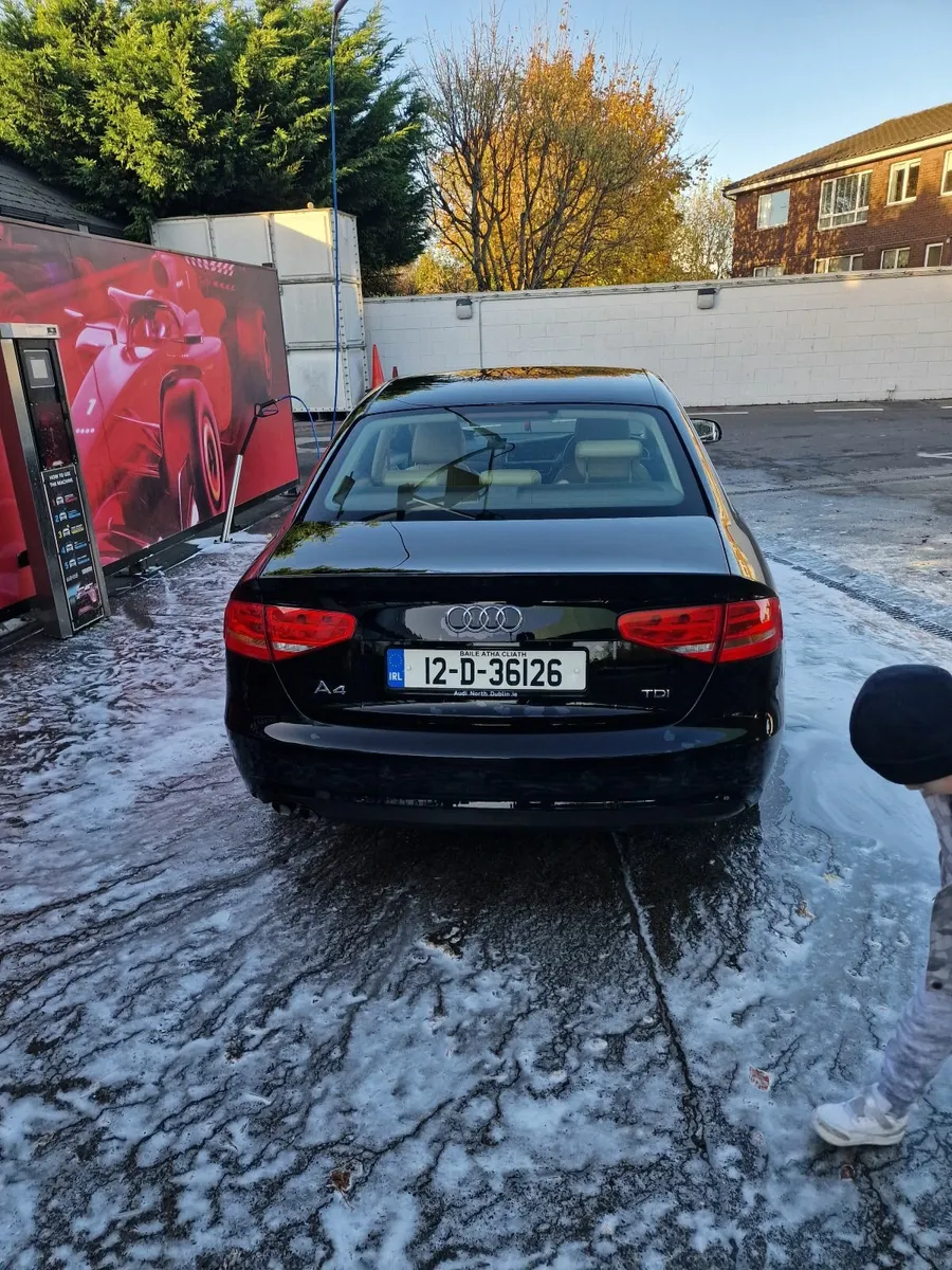 Audi A4 2012 - Image 2