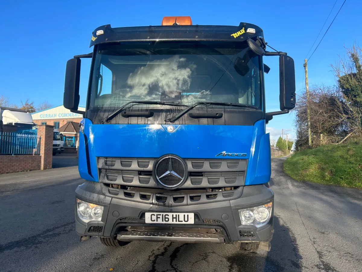 2016 Mercedes axor 1832 skip loader - Image 2