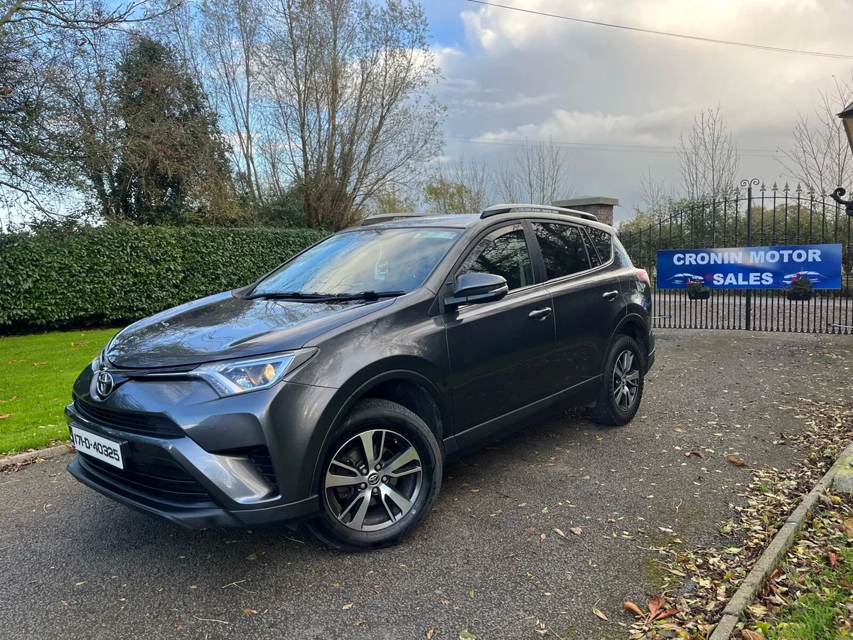 Toyota RAV4 2.0 d4d Luna 2017  Full  leathers - Image 1