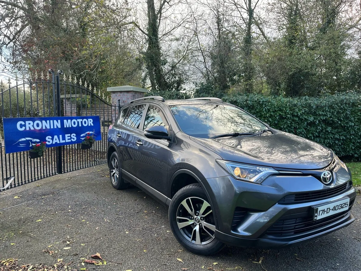 Toyota RAV4 2.0 d4d Luna 2017  Full  leathers - Image 2