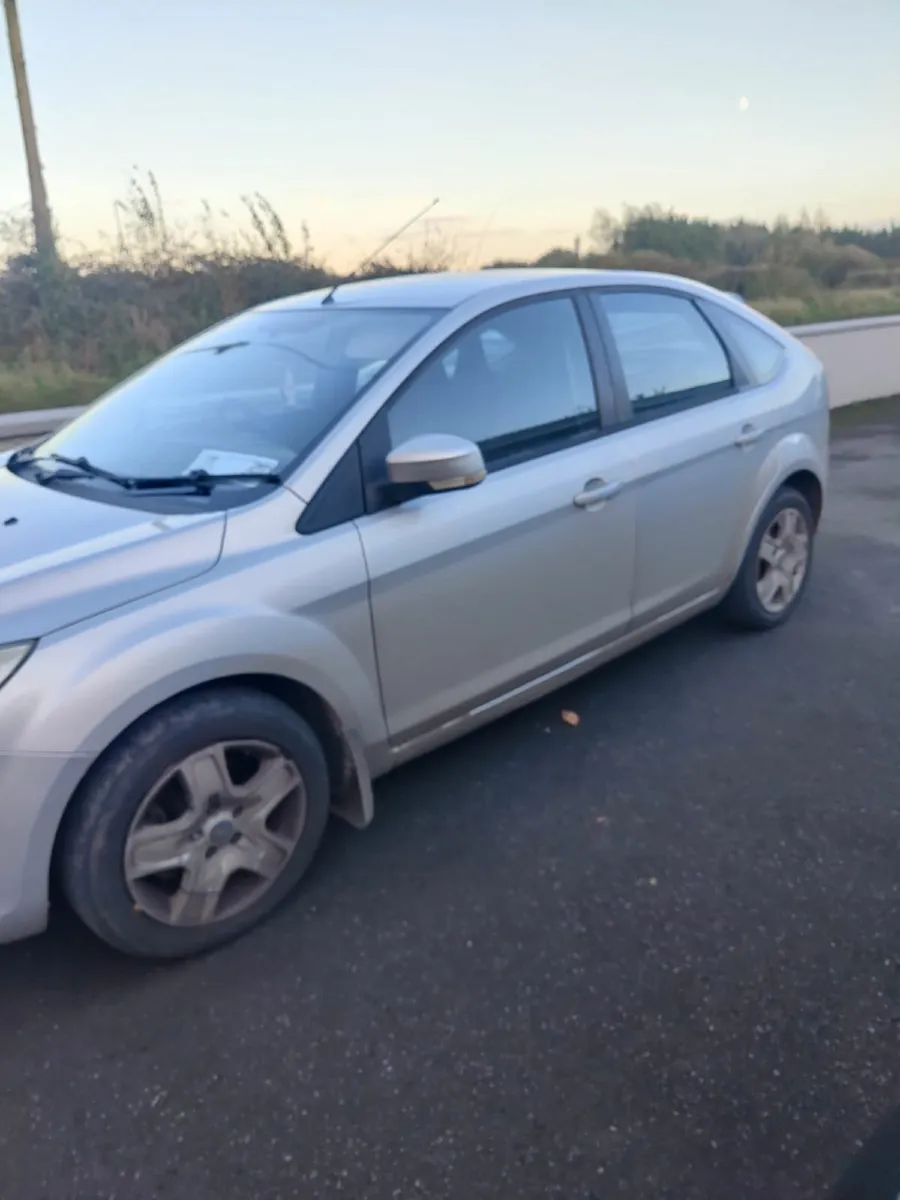 Ford Focus 2010 - Image 1