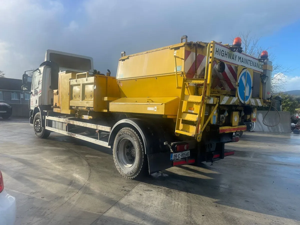 DAF hot box plus tac coat - Image 1