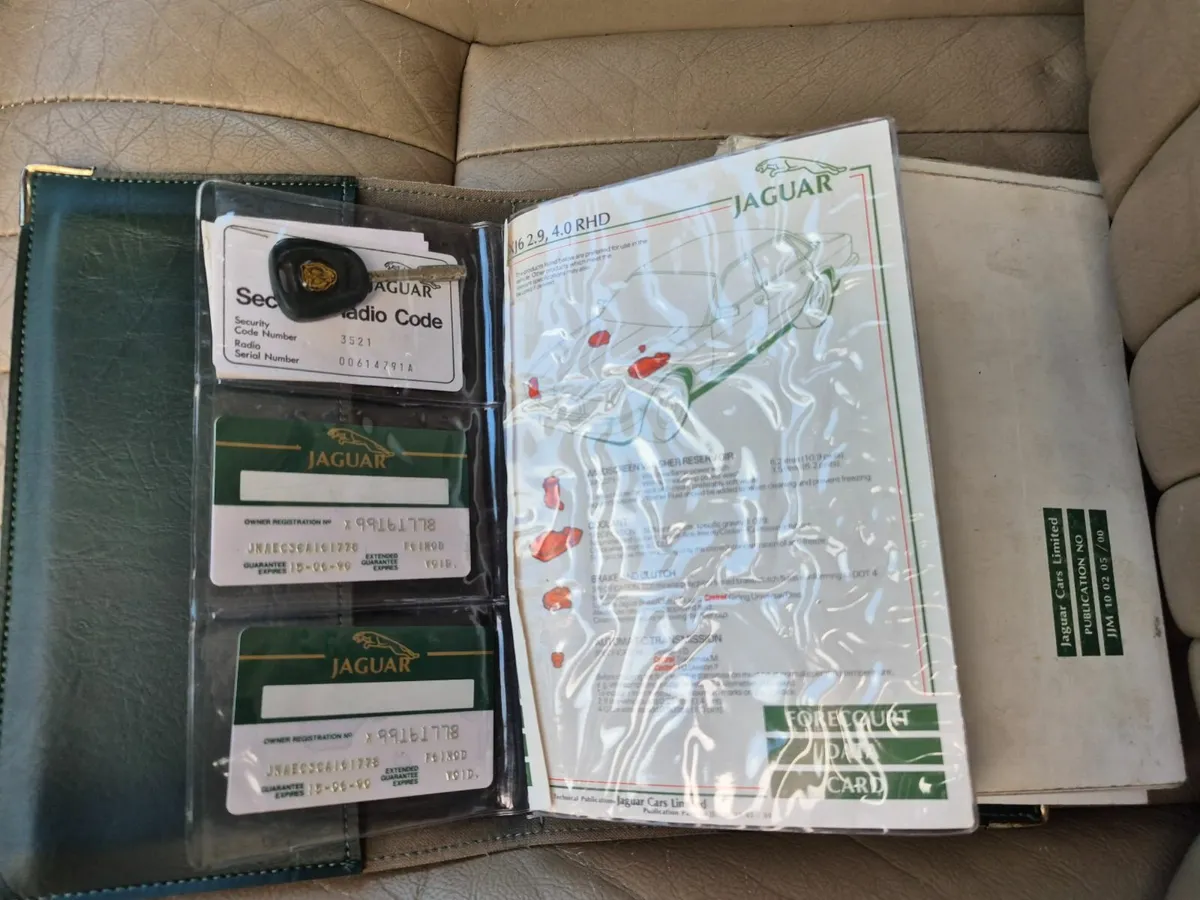 1991 Jaguar XJ6 4.0 Straight 6 - Image 3