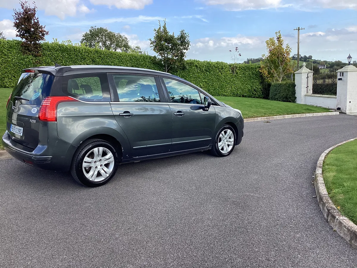 2015 Peugeot 5008 Diesel - Image 4