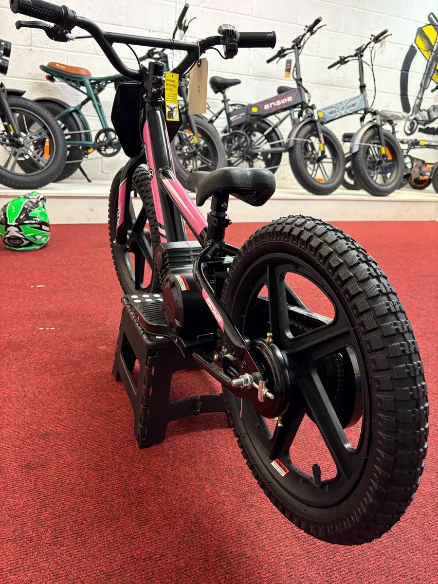 Revvi 16" Kids Bike Balance Bike - Image 3