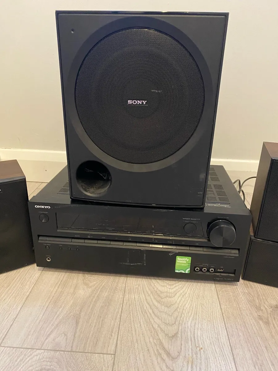 Onkyo TX-NR414 AV Reciever & Sony speakers - Image 2
