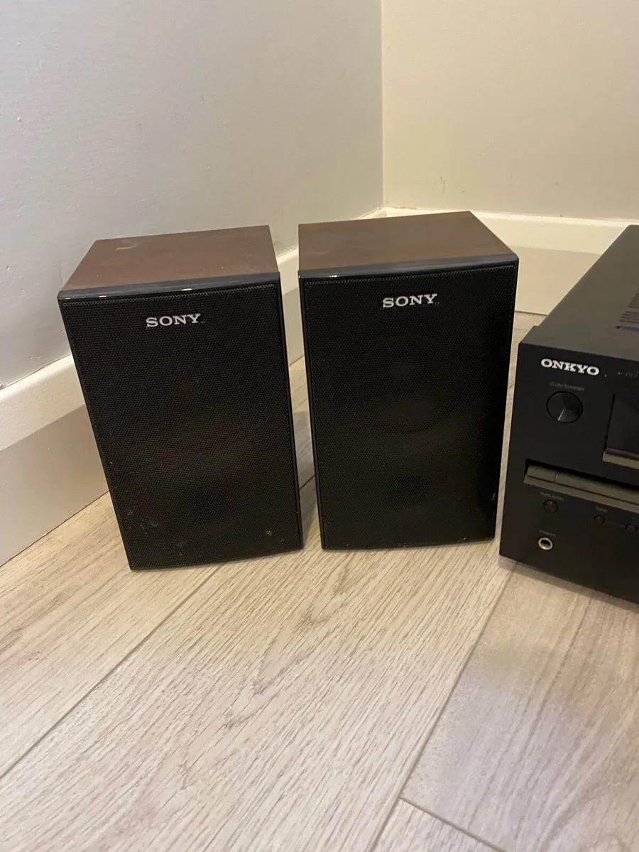 Onkyo TX-NR414 AV Reciever & Sony speakers - Image 4