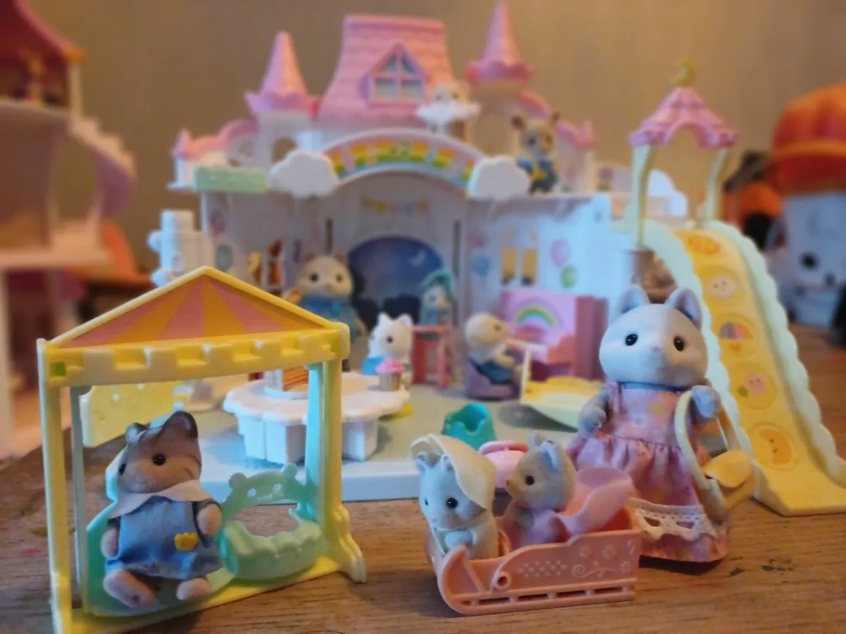 Sylvanian Families School House - Image 4