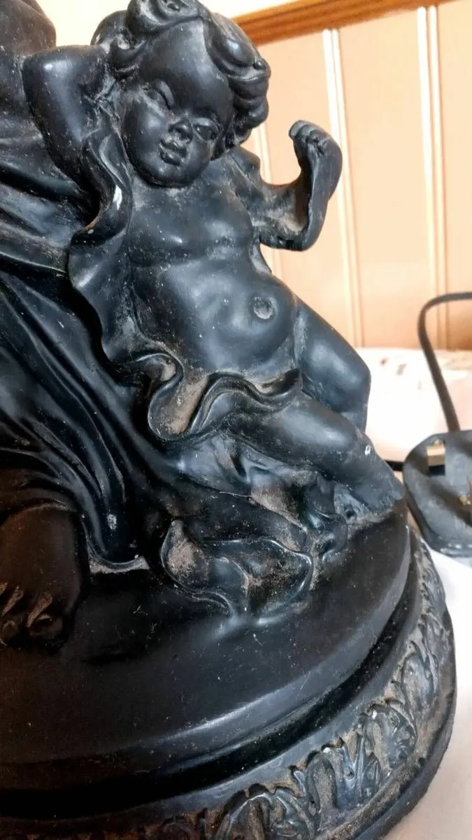 Heavy Art Deco Lamp - Image 2