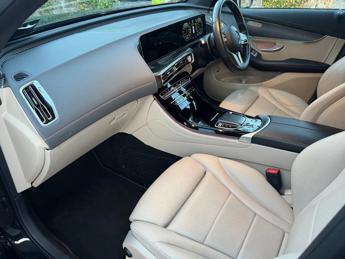 2021 Mercedes EQC 400 - Image 2