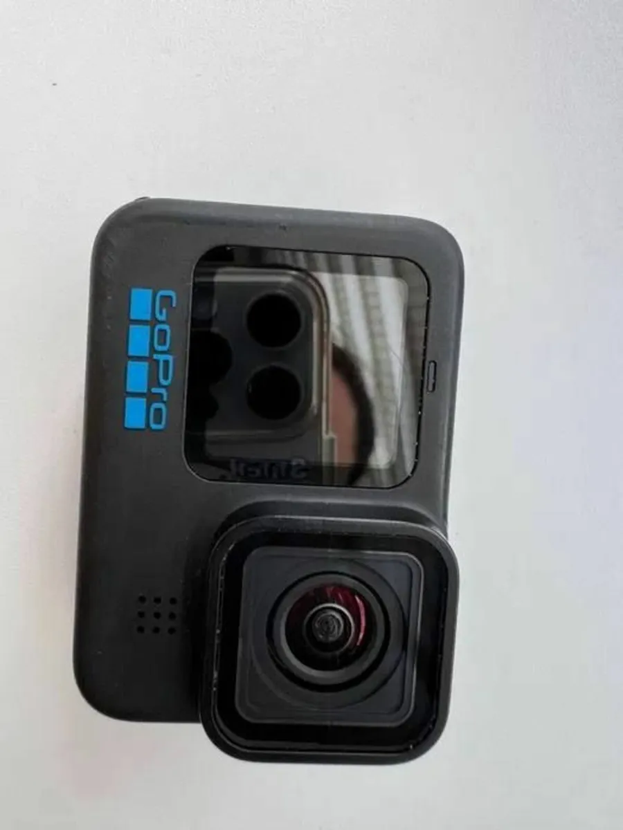 GoPro 11 - Image 2