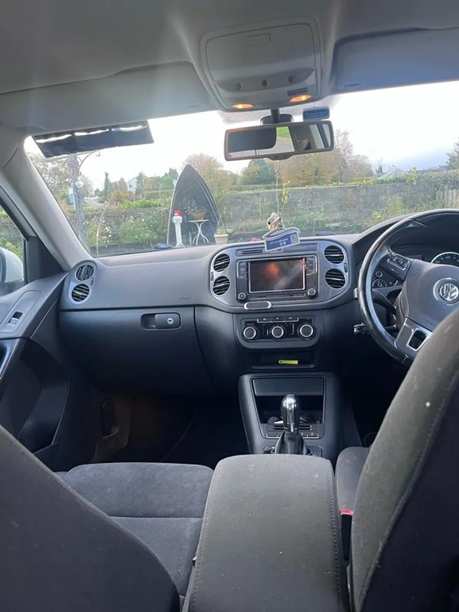 2012 Volkswagen Tiguan - Image 3