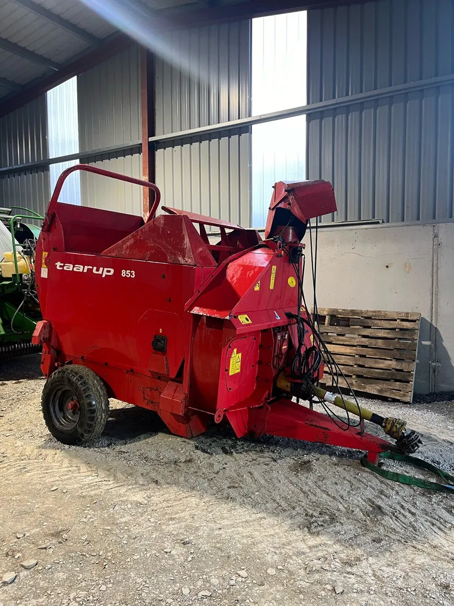 Taarup 853 Straw Chopper - Image 1