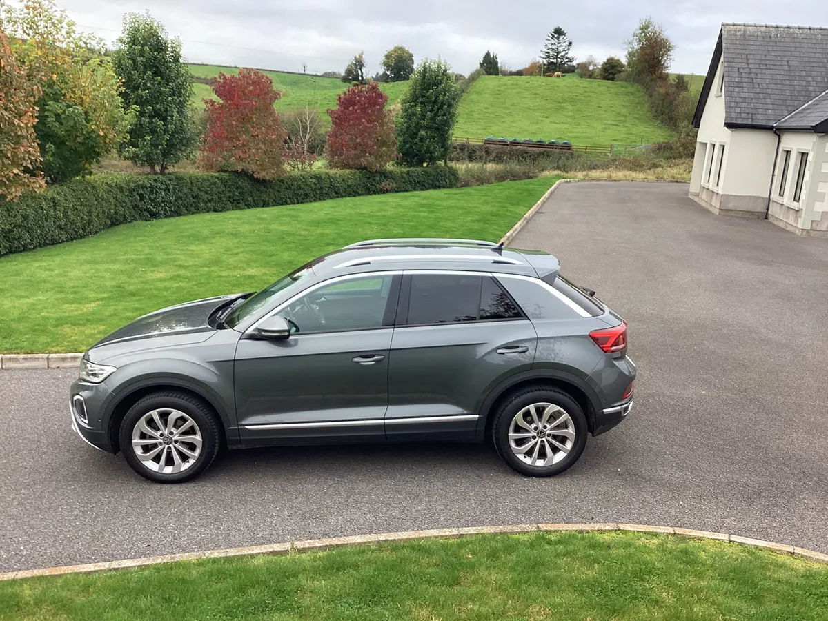 2023 Volkswagen T Roc Diesel SUV Manual - Image 3