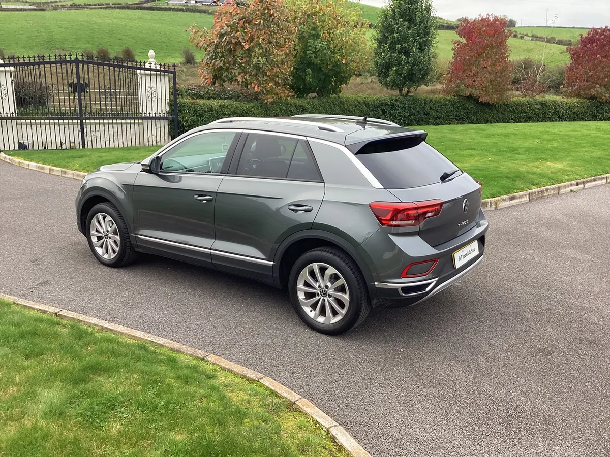 2023 Volkswagen T Roc Diesel SUV Manual - Image 4