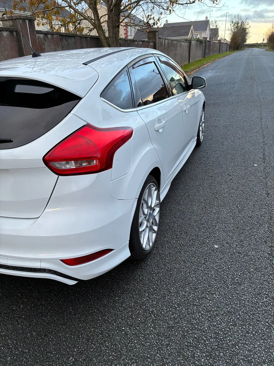 Ford Focus 1.5 TDCI Zetec S - NCT 01-28 - Image 3