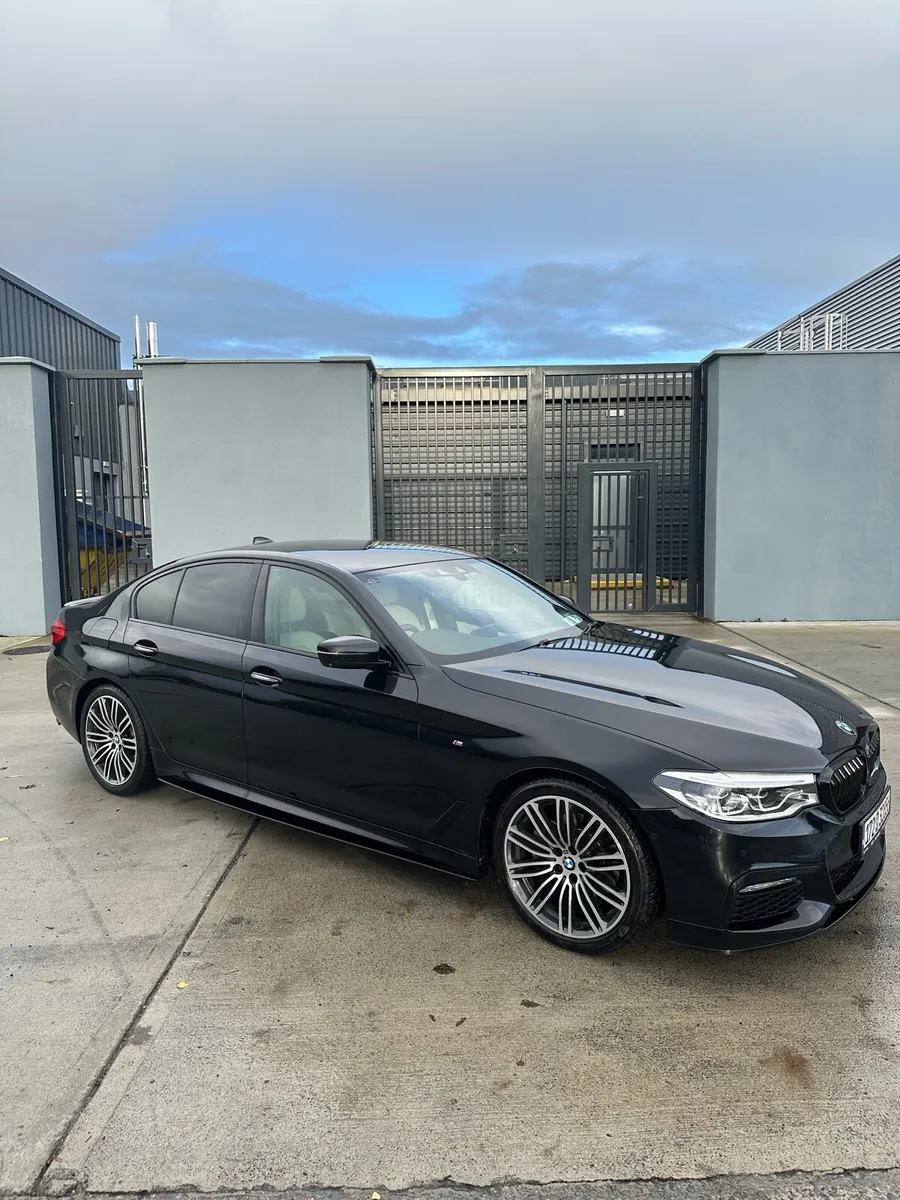 BMW 5 Series M sport G30 523d (Very high spec) - Image 3