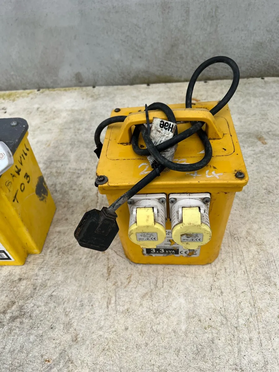 Transformers defender 3.3 KVA1 110 Volt. - Image 3