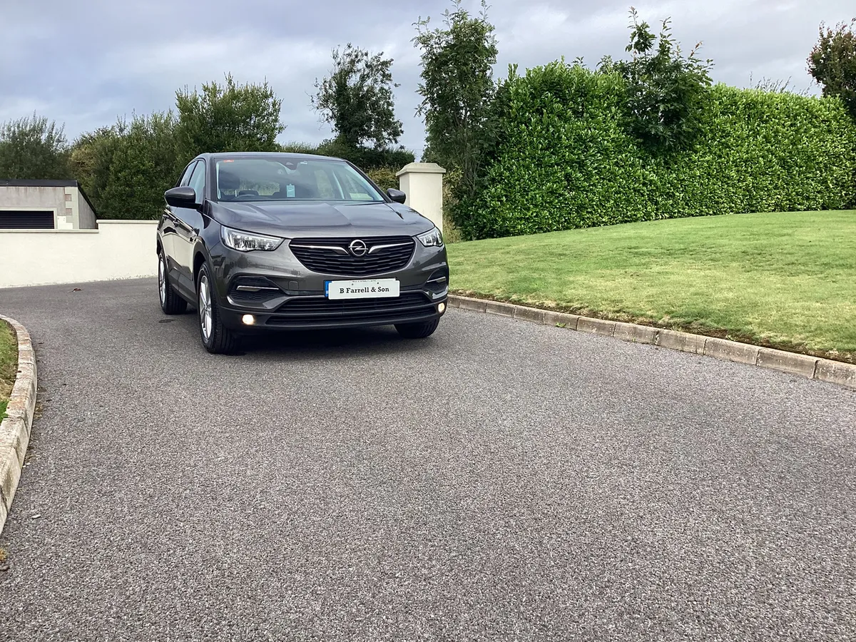 Opel Grandland 2020 Grey - Image 1