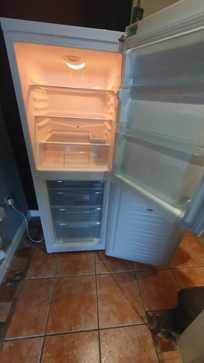 Fridge freezer - Image 4