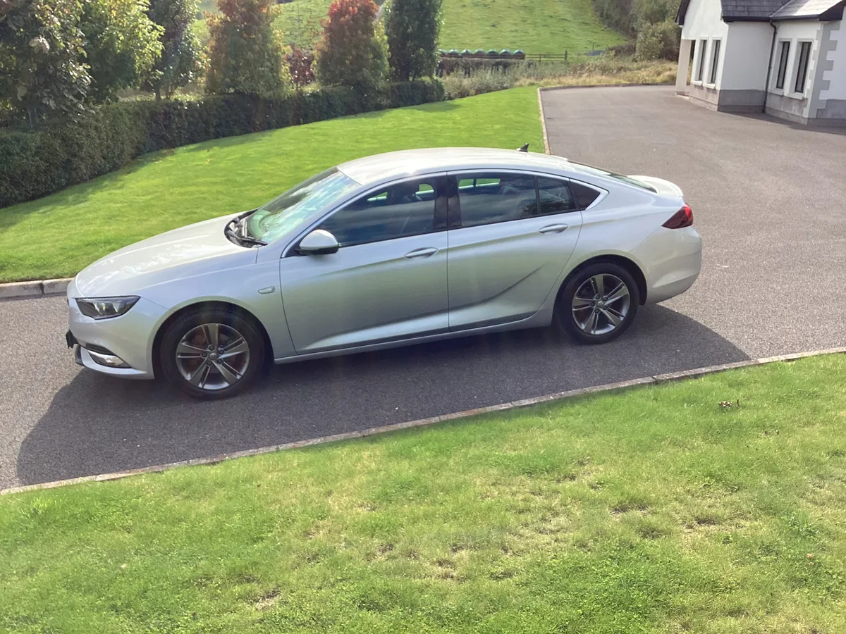 2021 Opel Insignia - Image 2