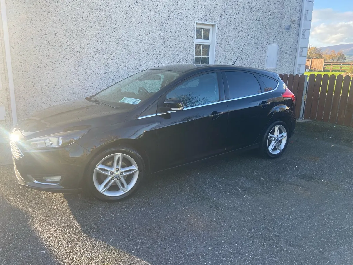 Ford Focus Titanium Model 1.5L diesel - Image 3