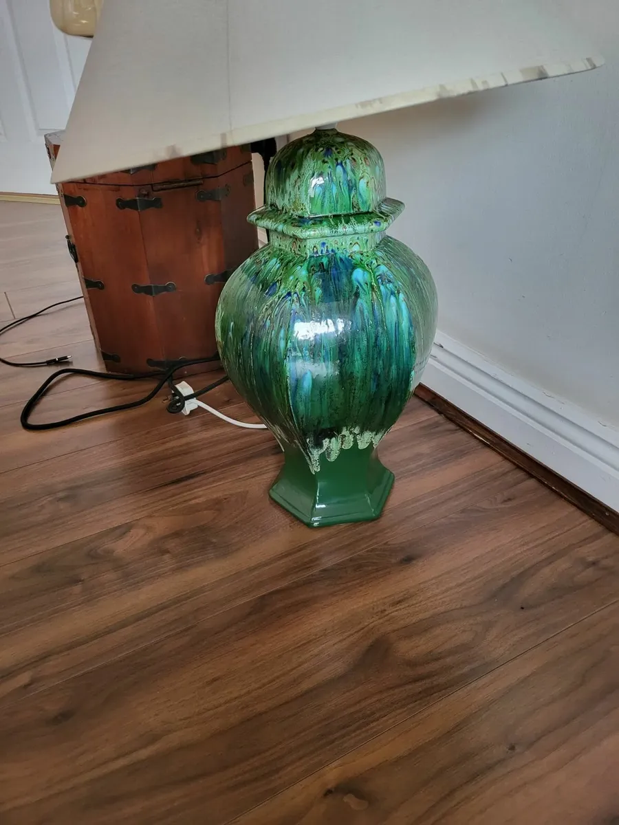 Pottery lamp with shade
