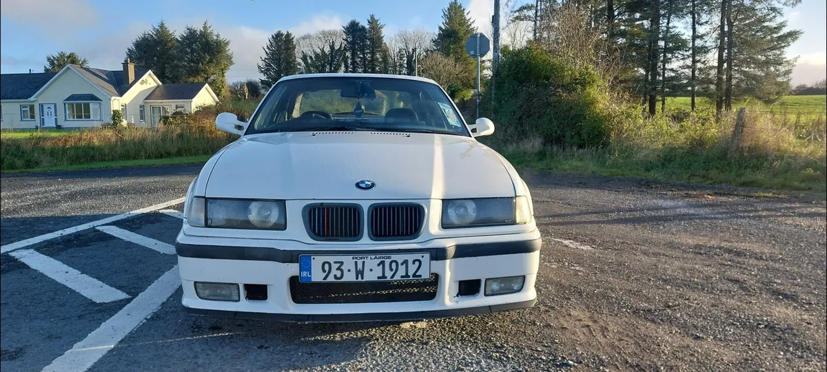 BMW 318is - Image 3