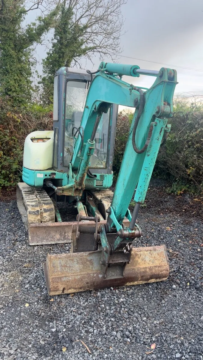 Yanmar vio 30 mini digger - Image 1