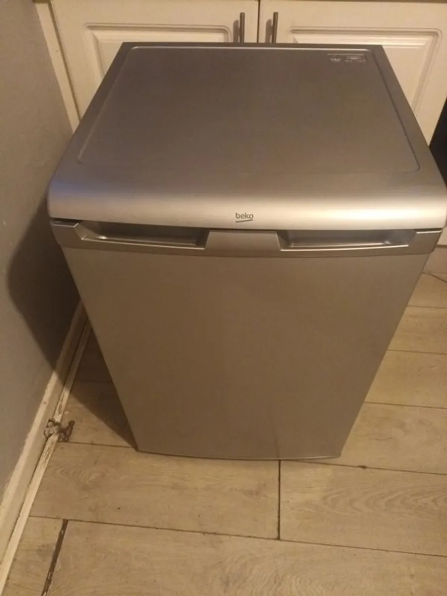 Beko undercounter Fridge - Image 2