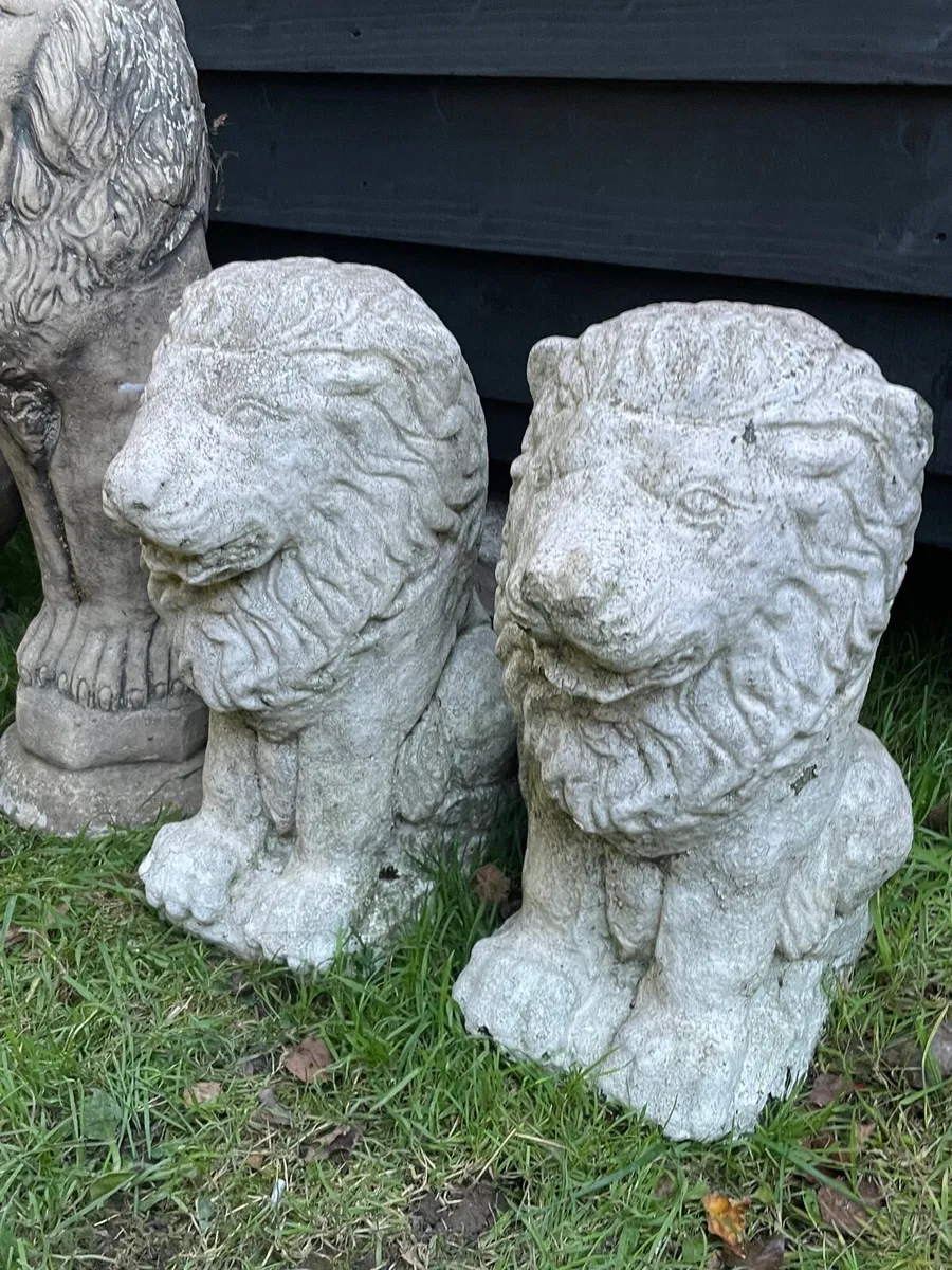 Garden statues lions x4 - Image 4