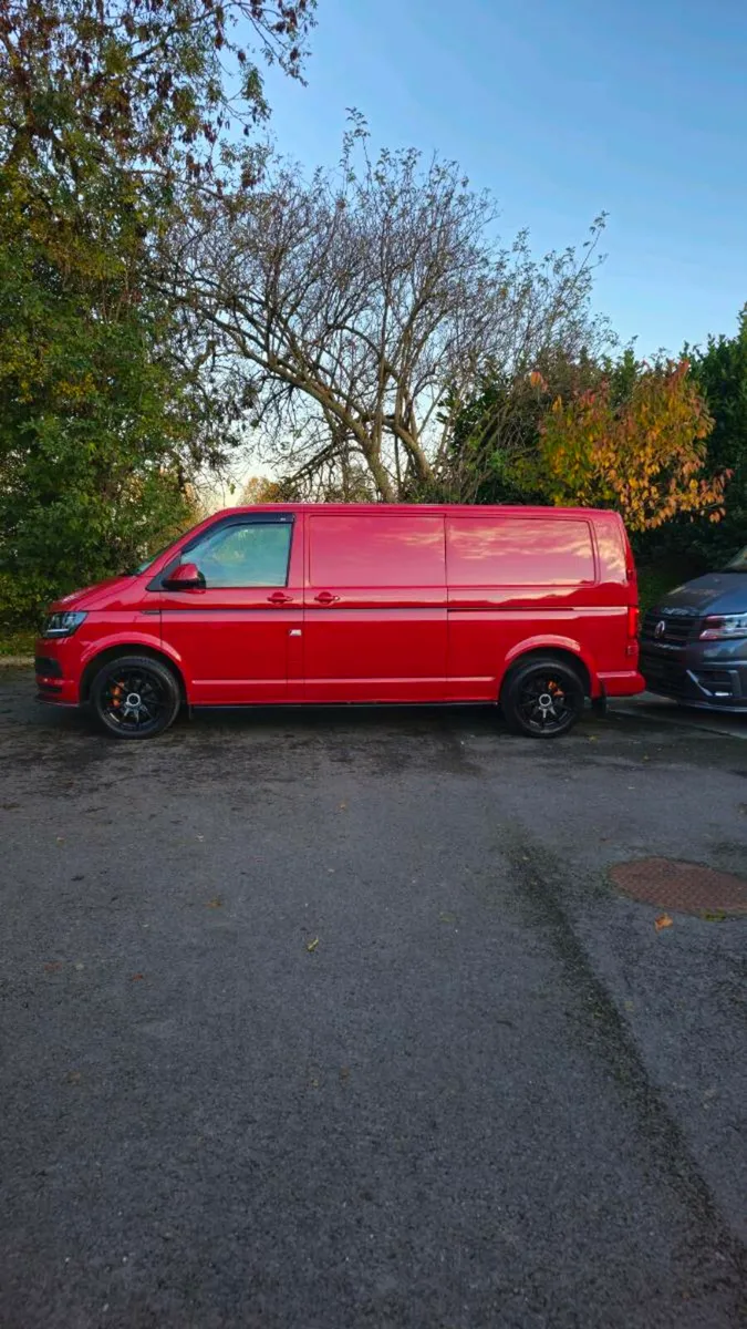 VW Transporter T6/ 150ps / 6 speed / LWB - Image 4