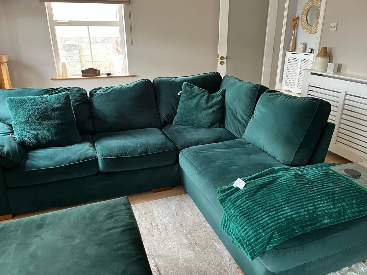 L shaped sofa - Image 2