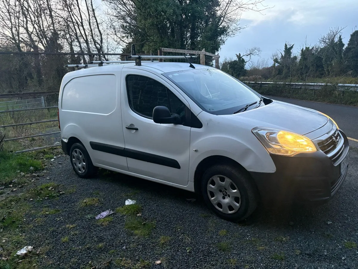 2017 Peugeot partner - Image 1