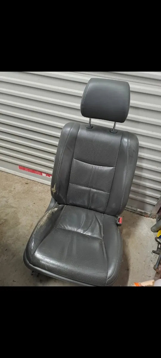 Toyota Landcruiser Parts - Image 3